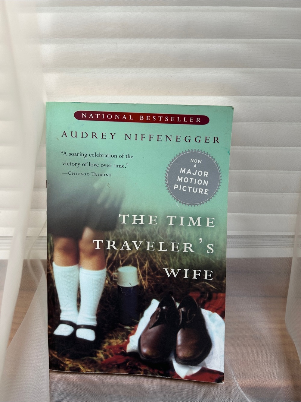 FICTION- Audrey Niffenegger "The Time Traveler's Wife" -